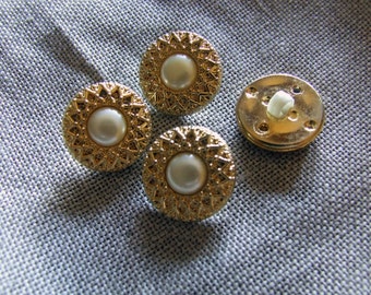 Vintage imitation pearl buttons