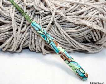 Polymer clay crochet hook, Boye size D/3 or 3.125mm, ergonomic hook, decorative handle, handmade OOAk design, ready to ship