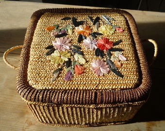 vintage - Old sewing box sewing box