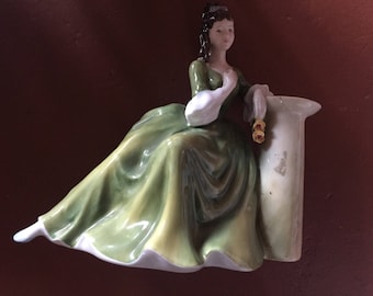 Royal Dalton Figurine "Secret Thoughts" HN2382 discontinued in 1988 Rare Dalton Lady