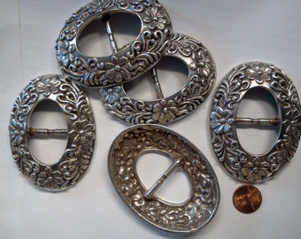 10 Buckles/Scarf Holders Napkin holder Solid Cast Silver Color
