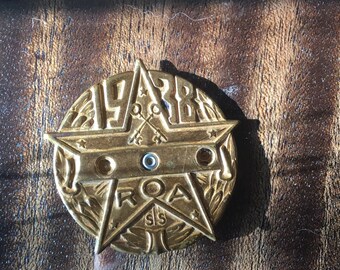 Little Orphan Annie Decoder pin/1938