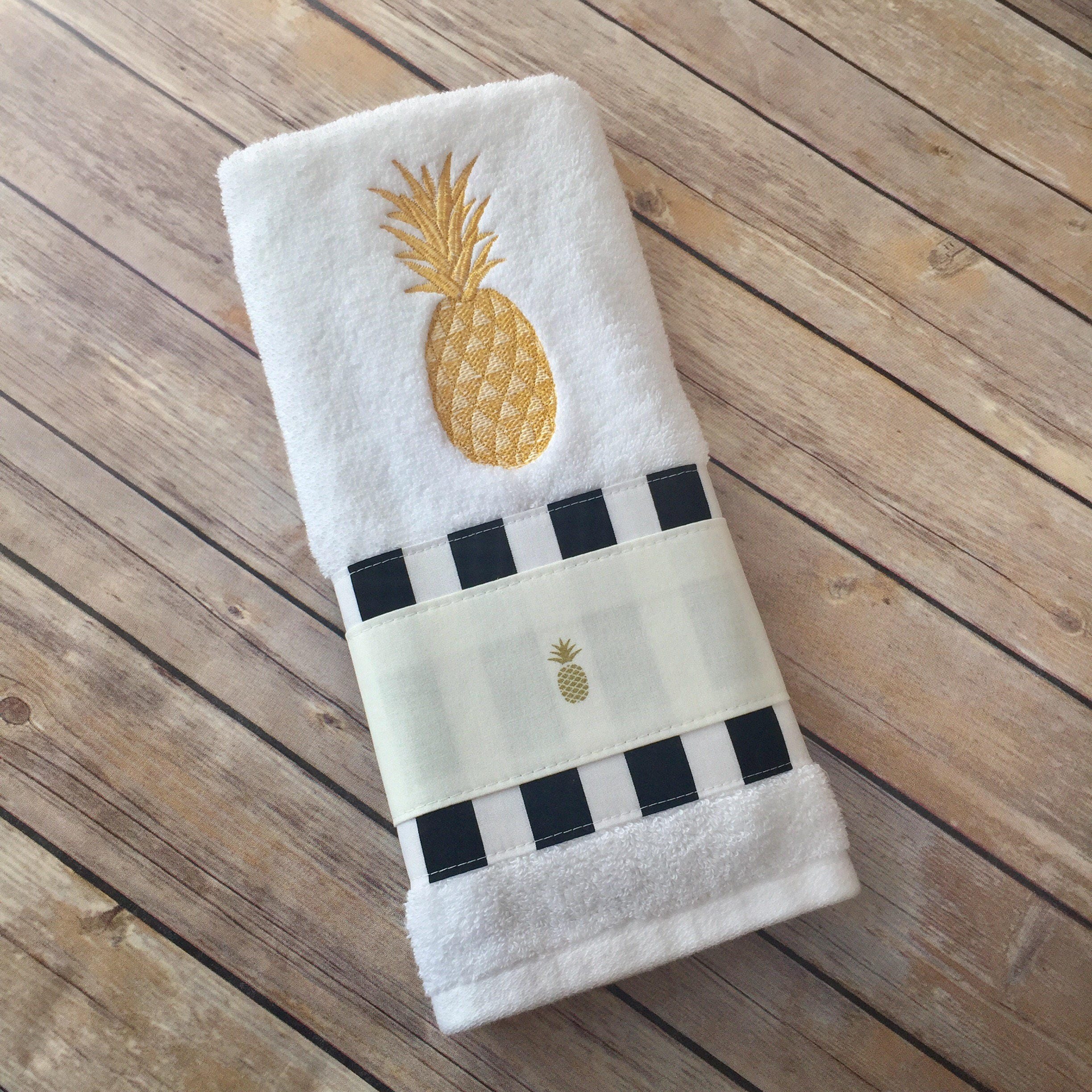 Pineapple Towels Gold Pineapple hand towels bath towels