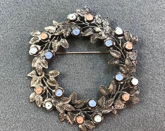Vintage Floral Wreath Brooch-C Clasp. Free shipping