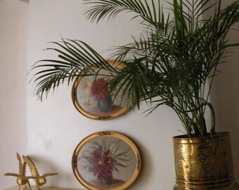 Pair of French vintage antique framed floral oil paintings, original French oil paintings, French country home, decorators pieces, oval art
