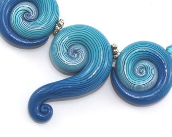 Polymer Clay beads with unique stripes, elegant big gradient spiral beads in turquoise, blue and white, set of 3 Ombre beads