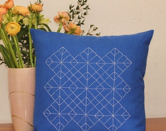 Hand embroidered pillow with Japanese Sashiko embroidery-Hiyoku Igeta