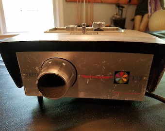 Vintage Super Technicolor 810 Movie Projector