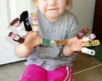 Space Wars Finger Puppet Set. (Includes 11 puppets.)