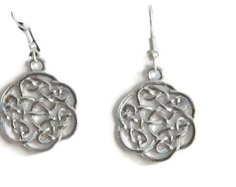 Celtic Knot Earrings, Silver Celtic Knots Earrings, Celtic Earrings, Celtic jewelry, Silver Jewelry, Round celtic knots earrings