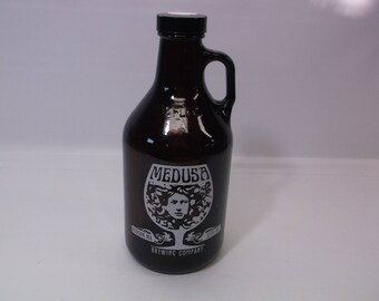 Growler 32oz Medusa Brewing Co Collectible Beer Memorabilia Unique Image Bottle - Never Used - Excellent clean condition