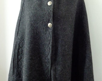 Cloak hooded cape with hood and embroidery celtic knot