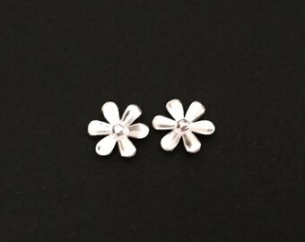 Sterling Silver Flower Studs. Tiny Silver Flower Studs. Cute Flower Earrings. Sterling Silver Earrings. Gift for Her. Flower Girl Earrings.