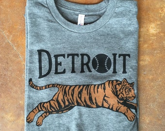 Detroit Baseball Leaping Tiger Silkscreened T-Shirt (Sizes: XS,S,M,L,XL,2XL)