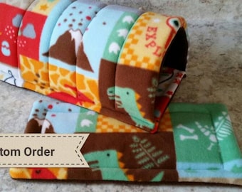 Custom fleece tunnel for guinea pigs, rabbits, hedgehogs; Fleece cosy tunnel with absorbent pad