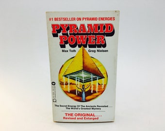 Vintage Non Fiction Book Pyramid Power by Max Toth & Greg Nielson 1976 Paperback