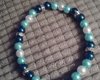 Blue and White Glass Bead Bracelet