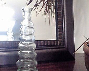 Vintage Spiral Single Stem Vase-pale green
