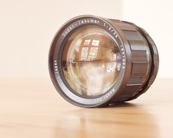 MINT - Super Takumar 35mm f2 - m42 mount lens