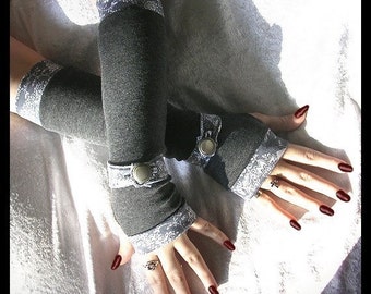Gwendolyn's Grey Gauntlets Spat Style Arm Warmers | Heather Charcoal Gray | Paisley Wrist Strap & Vintage Silver Button | Lolita Gothic Boho