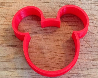 Mickey mouse head cookie and fondant cutter
