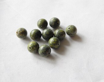 12mm Russian Serpentine (Natural)