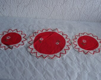 Sets of three doilies embroidery and crochet by hand