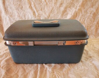 Vintage JCPenney Aspen by Samsonite Train Case