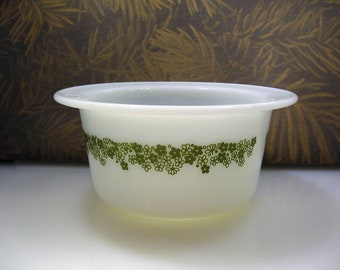 Vintage Pyrex Spring Blossom AKA Crazy Daisy Margarine/Butter Dish