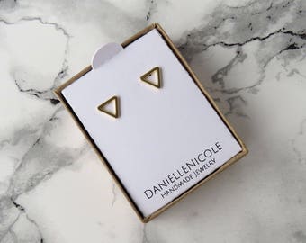 Dainty Triangle Earrings, Dainty Earrings, Triangle Stud Earrings, Dainty Jewelry, Minimalist Earrings, Minimalist Jewelry, Boho Jewelry