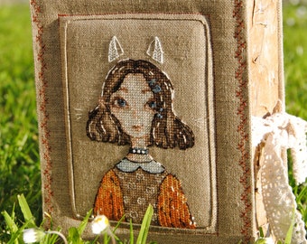 Cartoon box with cross stitch "Cat"
