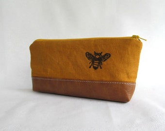 PENCIL POUCH // Honey Bee Pencil Pouch // Bee // Linen and Faux Leather Pouch // Linen Pencil Pouch