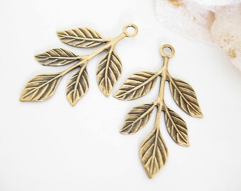 2 PC Antique Gold Leaf Charm, Brass Leaf Pendant, Jewelry Supplies