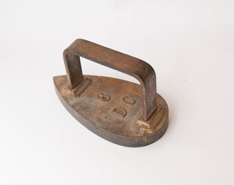Old iron Vintage home Rusty iron Hand iron Decor doorstop Antique flat iron Collectible vintage Cast Iron Rusty metal Collectible antique