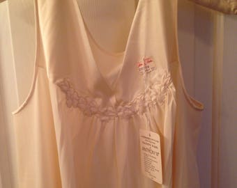 Vintage Vanity Fair NOS Lovely Ivory Nightgown Slip On Sale