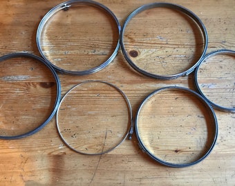 6 vintage embroidery hoops all metal 7"-3 6"-1 6" 1 that is thin and unusual as shown 5" - 1