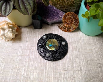 Incenseburner with flashy Labradorite