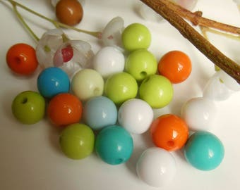 set of 20 plastic round beads