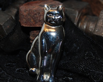 Seated Pretty Kitty Cat Vintage Brooch #BKC-KBRCH33