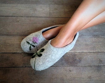 FELTED WOOL SLIPPERS women slippers felted slippers grey house shoes wool slippers four leaf clover gift for mom grey slippers gray slippers