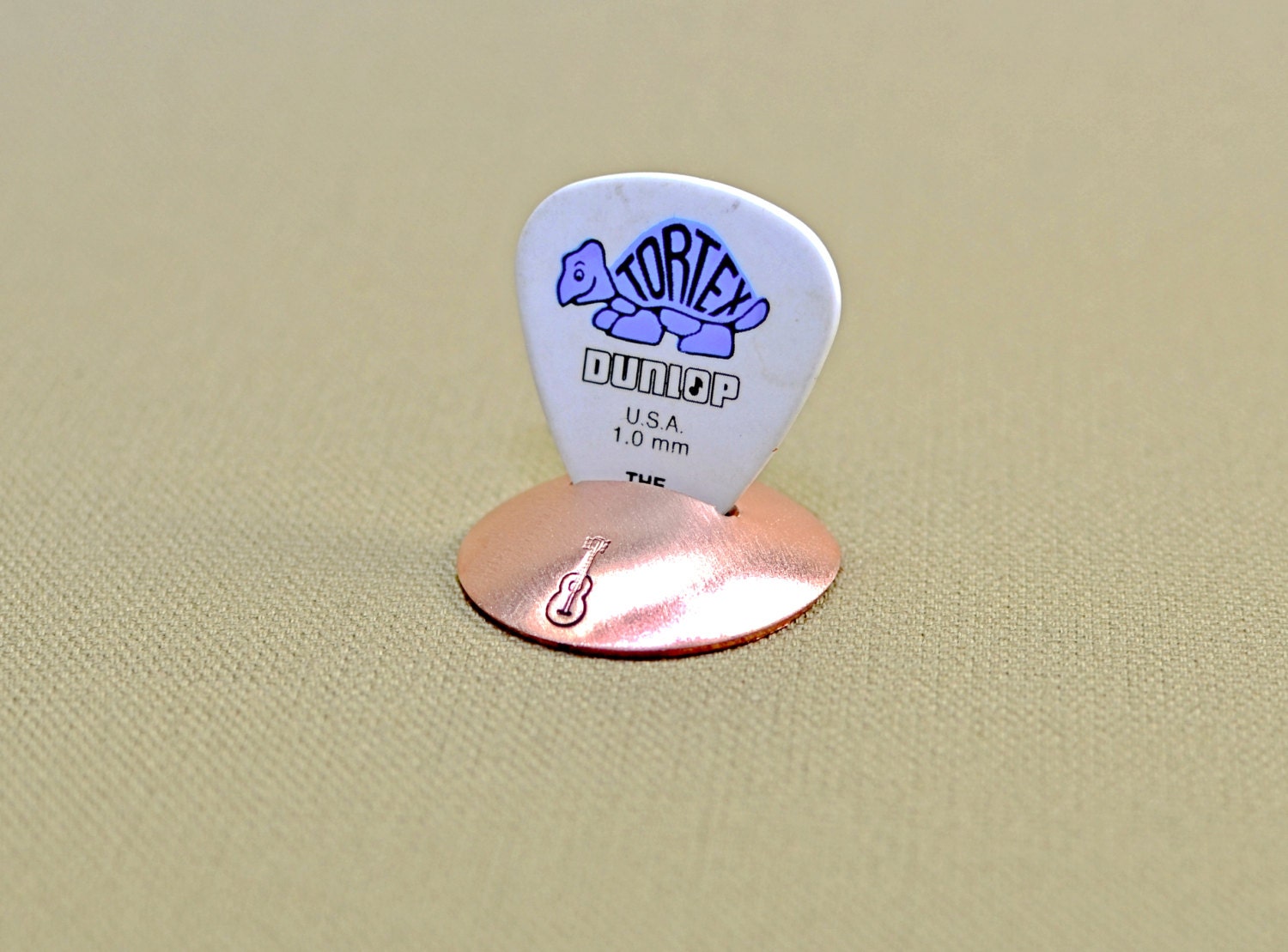 Guitar Pick Stand in Copper with Disc Shaping and Rocking Out