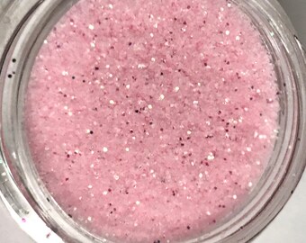 Light Pink Edible Glitter, 6 Grams