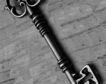 Skeleton Key Large Skeleton Key Steampunk Key Wedding Key Skeleton Key 1 piece 3.25" gunmetal black Skeleton Key Pendant Ornate