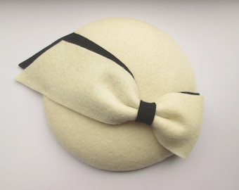 Cream Fascinator - Womens Felt Hat, Wedding Hats and Fascinators, Millinery, Vintage Style, Womens Fashion, Winter White, Pillbox Hat