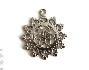 2 pendants / charms Mandala - silver aged
