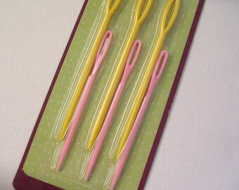 Sewing and Yarn Plastic Large Eye Needles SALE Package of 6 Knitting Crochet Weaving Tapestry Crafts Kids Sewing Classes Workshops Kits