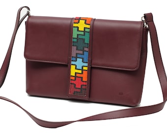 Oversize Leather Clutch Martinea Red Wine Color - Wixárika Mexican Art