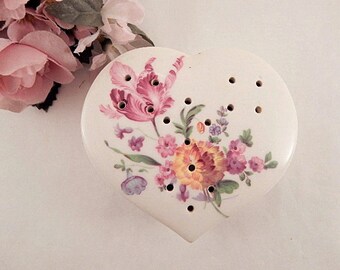 Pomander White Porcelain Heart Floral Design Potpourri Holder Vintage 1960's Inarco Ceramic Closet Atomizer Drawer Fragrance
