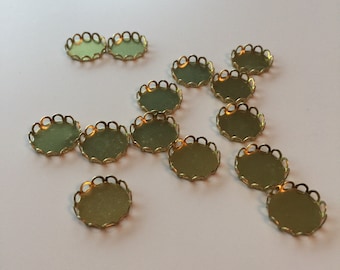 Lace edge round cabochon settings - 16mm - 14 pieces