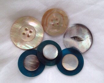 Vintage mother of pearl buttons